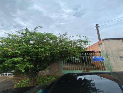 Casa para Venda, em Assis, bairro assis III, 2 dormit�rios, 1 banheiro, 1 vaga