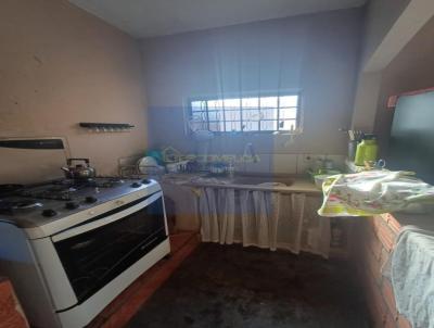 Casa para Venda, em Assis, bairro Vila Carvalho, 3 dormit�rios, 1 banheiro, 1 su�te, 2 vagas