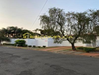 Casa para Venda, em Assis, bairro JARDIM EUROPA, 3 dormit�rios, 4 banheiros, 1 su�te, 2 vagas